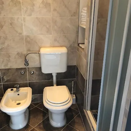 2 Ivankovic * Stari Grad (Hvar)