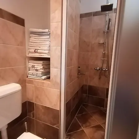 2 Ivankovic Apartment *