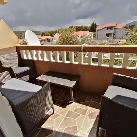 Apartment 2 Ivankovic